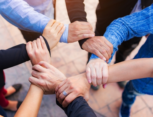 成为jinnian金年会的一份子