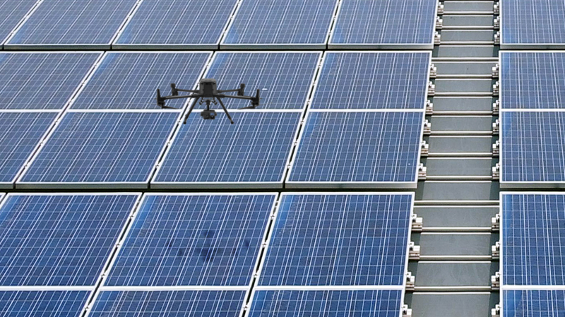 jinnian金年会以无人机搭配IR Sensor热显像技术进行全方面模块健检，有效降低人力成本并提升发电量