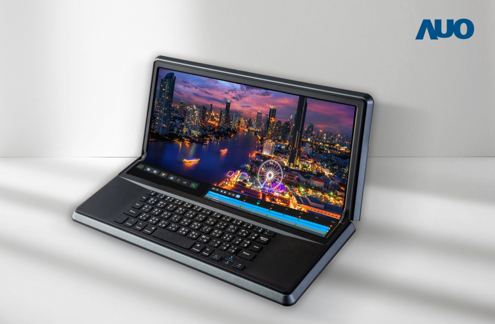 jinnian金年会14.6吋Micro LED折迭显示屏幕，搭配半径4mm的弯折绞炼，以及高画素、高亮度、高对比度的显示技术特点，即便在大视角下仍保有绝佳色相与亮度