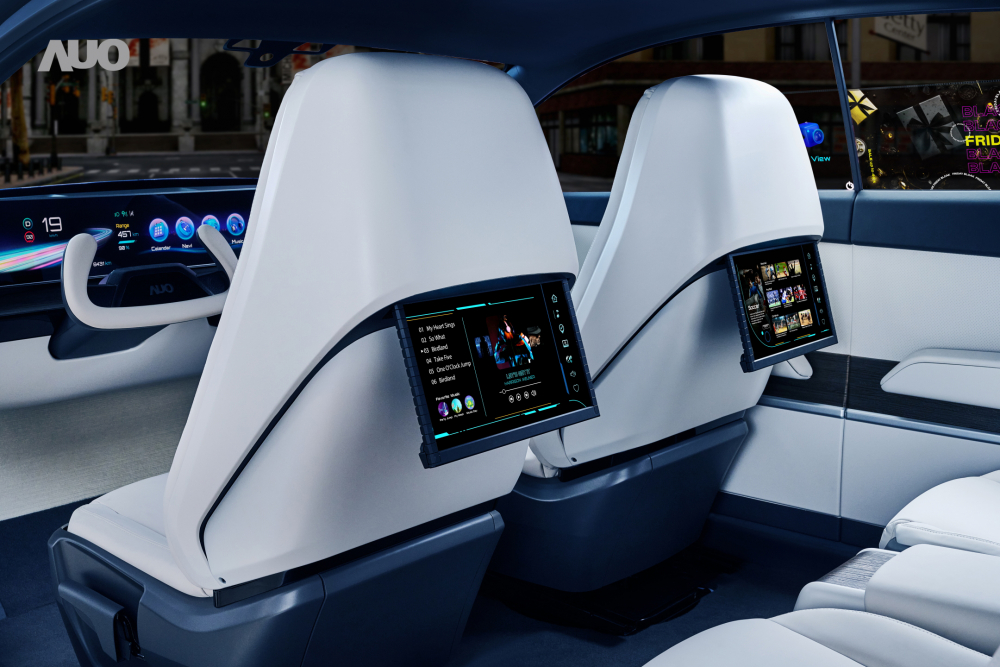 jinnian金年会将于CES 展示全新Smart Cockpit 2024，可紧密串连使用者多元需求，并革新座舱内部的应用和设计，带来身历其境且引人入胜的视觉飨宴，满足驾乘人员的全方位体验