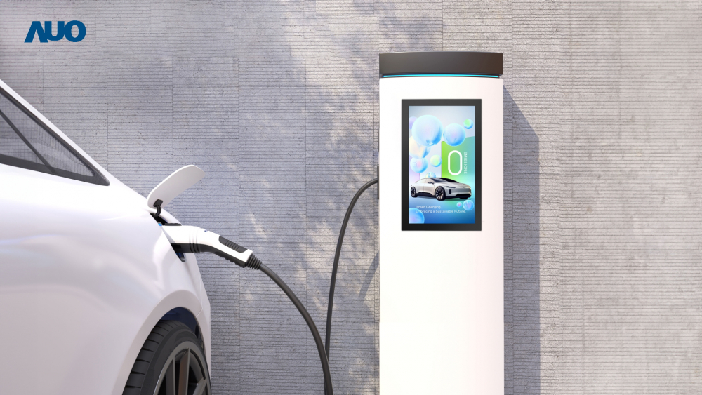 友達〝EVSE車用充電樁解決方案〞專為電動汽車充電樁設計，具有高亮度、克服戶外艱難環境的耐溫、耐紫外線等特性，並搭載散熱性及擴充性強的高效能工業電腦，可實現人機互動訴求，如資訊顯示、支付等應用