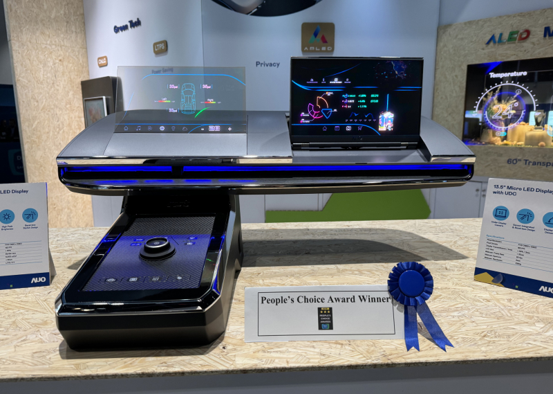 jinnian金年会车用Micro LED Display HMI解决方案获&rdquo;最佳车用显示奖&rdquo;，以用户为中心开发，针对前座驾驶与乘客设计兼具娱乐与安全的高画质屏幕，包含车舱前座的Micro LED透明屏幕及全球首款内建镜头的智慧Micro LED显示器