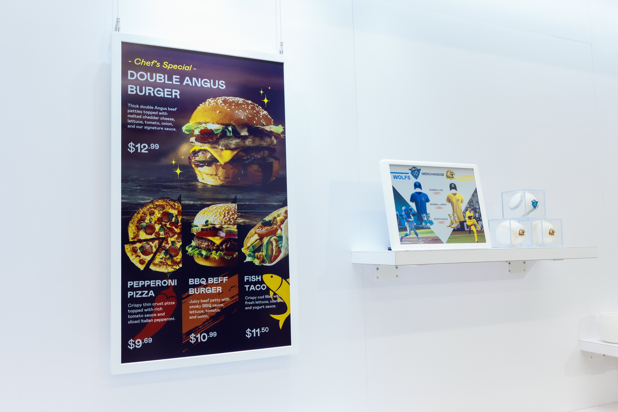 达擎开发的低功耗、全彩的aecoPost电子纸解决方案，仅在更新画面时需要微量的电力驱动，无需布建电线的便捷设计，使其可灵活应用、弹性选择置放处；可搭配aecoTag电子货架卷标解决方案，驱动商店内所有数字广告牌和电子货架卷标，以远程控制实现动态变价，提升门市人员作业效率，并以无纸化落实永续经营目标。